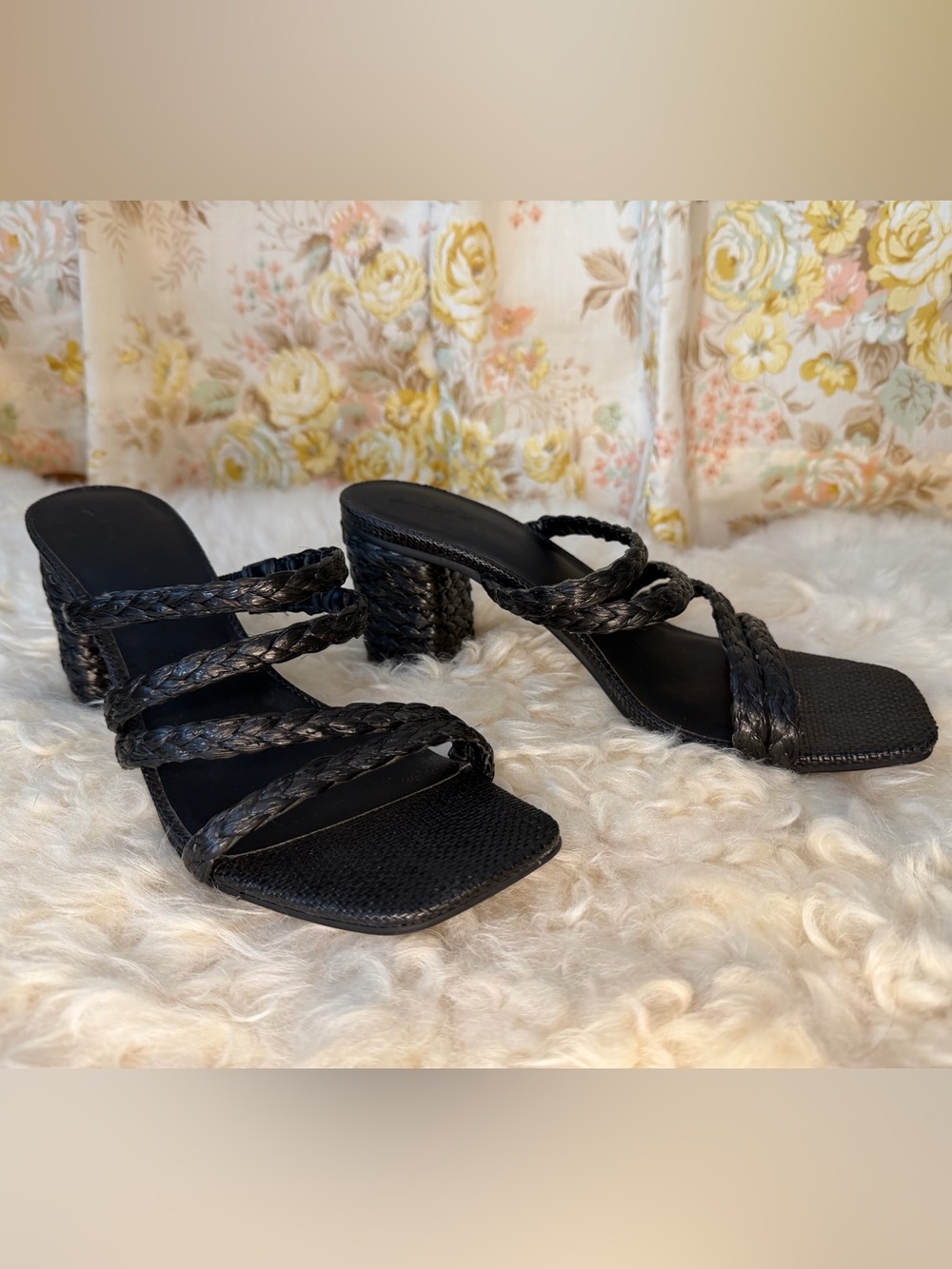 Universal Thread Black Braided Strap Block Heel Sandals